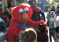 Elmo loves you